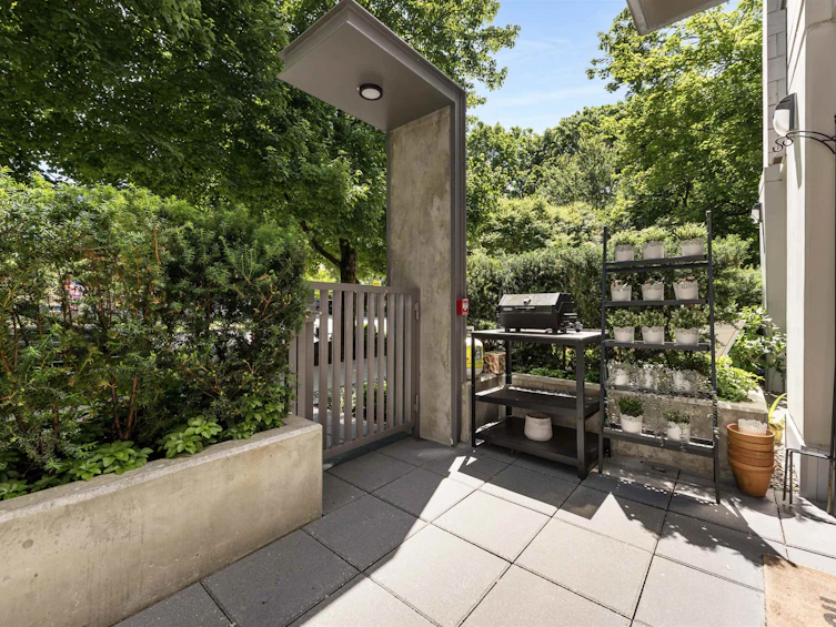 2693 Maple Street, Vancouver, BC, V6J 3T7 - 5