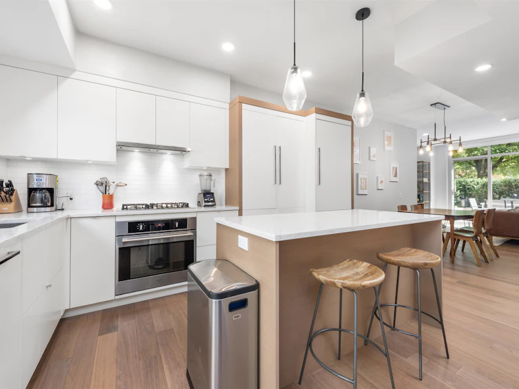 2693 Maple Street, Vancouver, BC, V6J 3T7 - 21