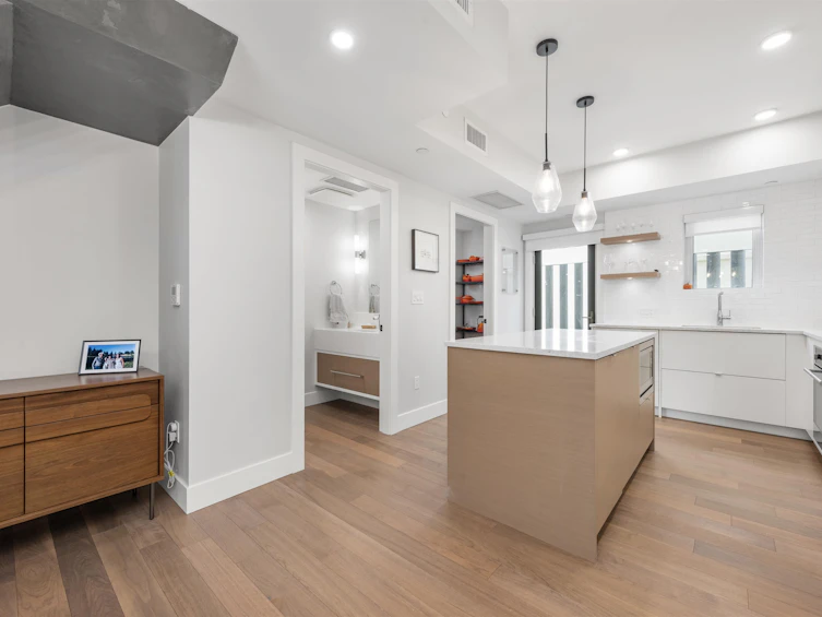 2693 Maple Street, Vancouver, BC, V6J 3T7 - 16