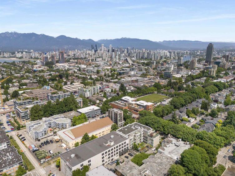 2693 Maple Street, Vancouver, BC, V6J 3T7 - 35