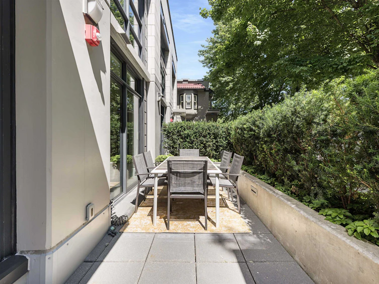2693 Maple Street, Vancouver, BC, V6J 3T7 - 8