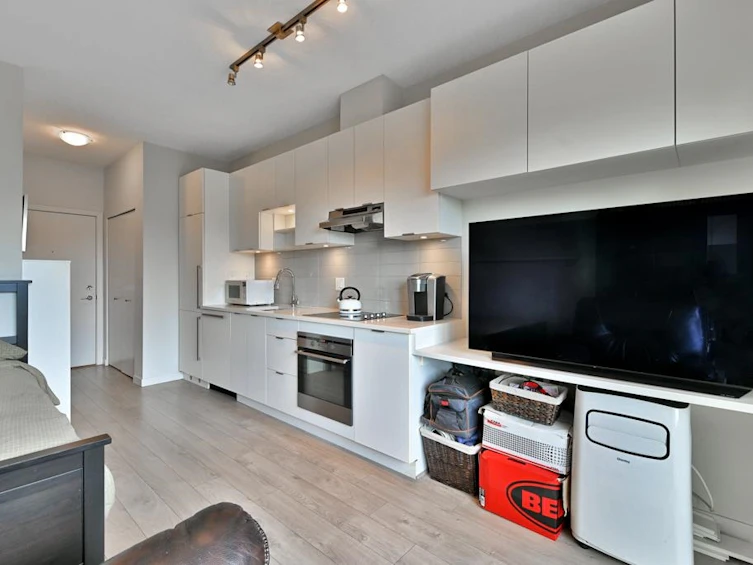 402-13678 Grosvenor Road, Surrey, BC, V3R 5E2 - 8