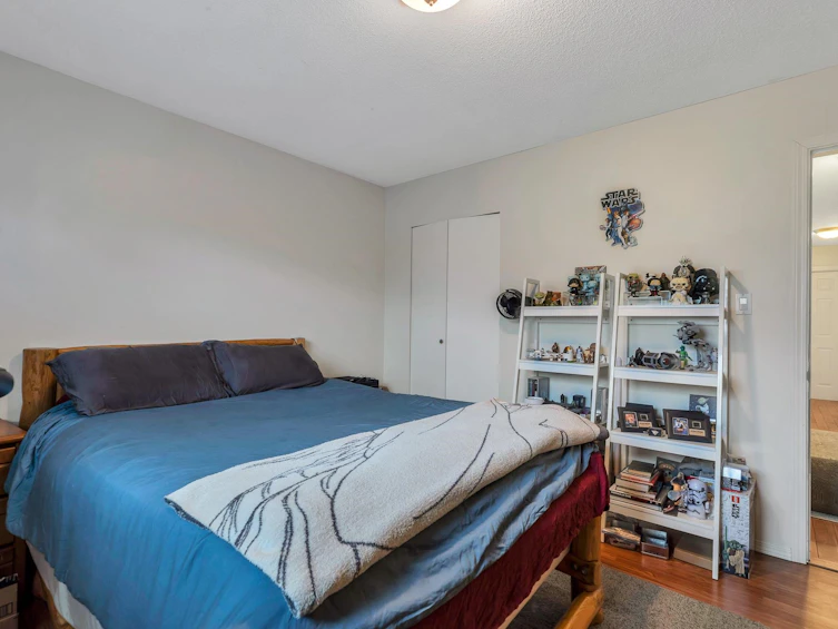 15367 20a Avenue, Surrey, BC, V4A 5G3 - 15