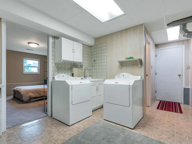 15367 20a Avenue, Surrey, BC, V4A 5G3 - 20