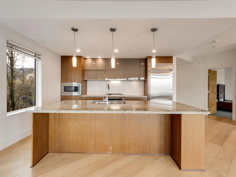 2995 Wall Street, Vancouver, BC, V5K 0A6 - 3