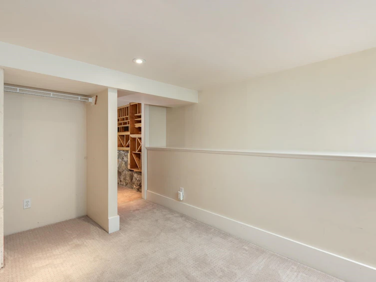 352 W 21st Avenue, Vancouver, BC, V5Y 2E5 - 34