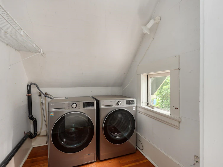 352 W 21st Avenue, Vancouver, BC, V5Y 2E5 - 28