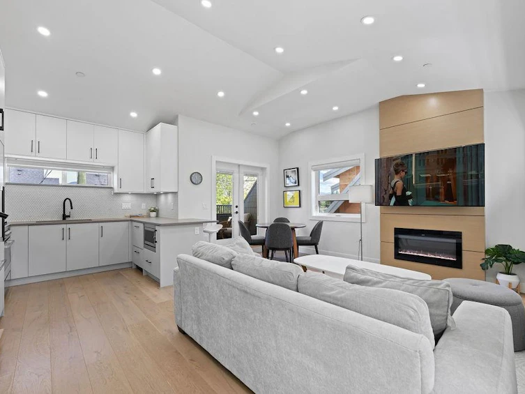 1313 E 20th Avenue, Vancouver, BC, V5V 1P4 - 19