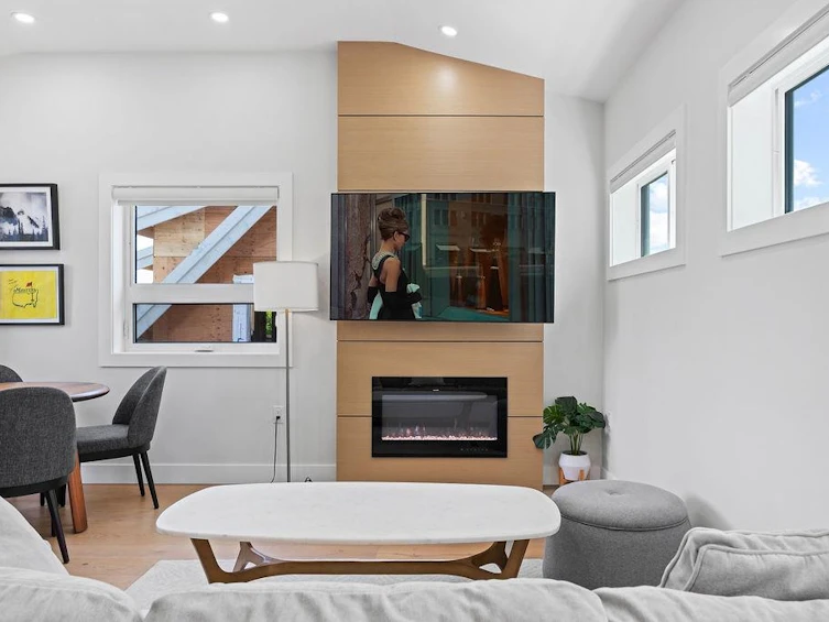 1313 E 20th Avenue, Vancouver, BC, V5V 1P4 - 20
