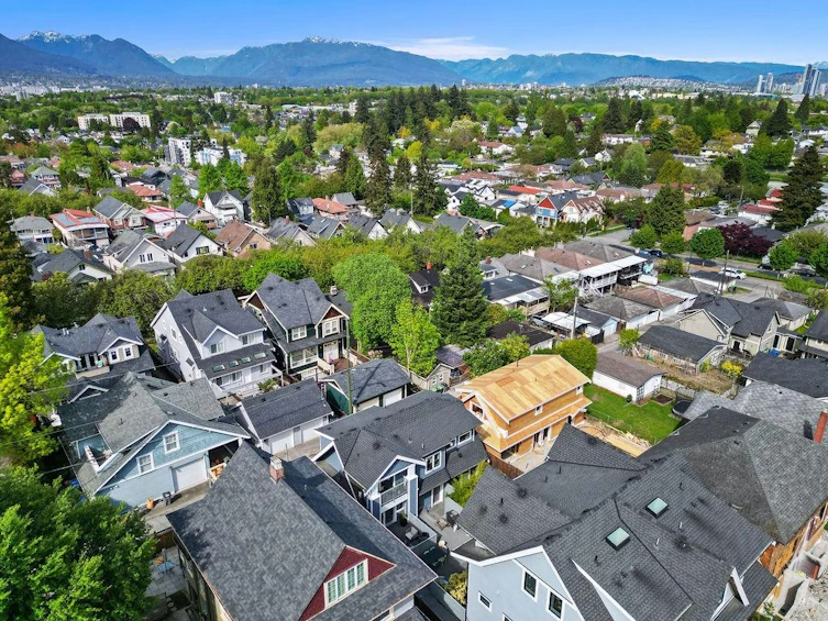 1313 E 20th Avenue, Vancouver, BC, V5V 1P4 - 39