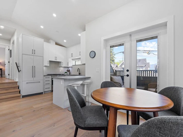 1313 E 20th Avenue, Vancouver, BC, V5V 1P4 - 28