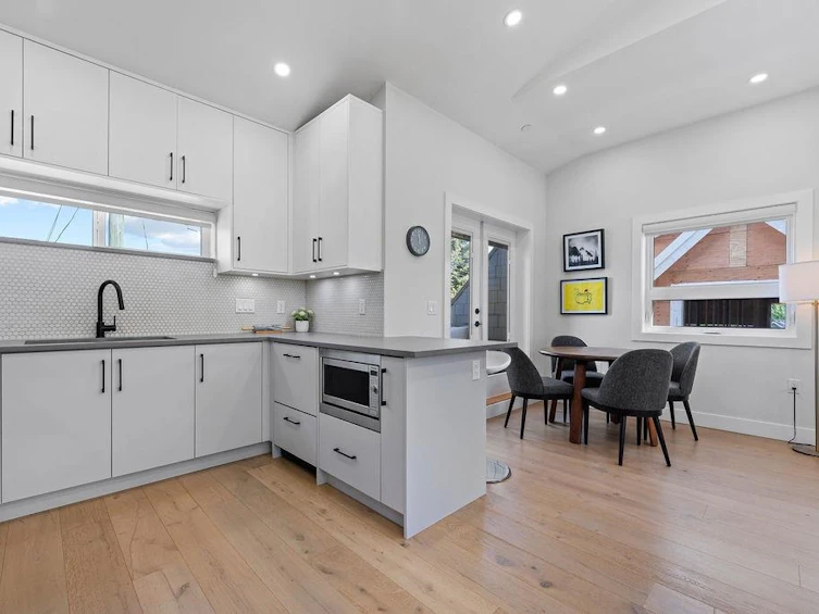 1313 E 20th Avenue, Vancouver, BC, V5V 1P4 - 9
