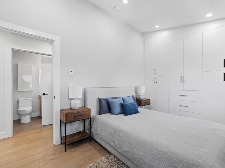 1313 E 20th Avenue, Vancouver, BC, V5V 1P4 - 12