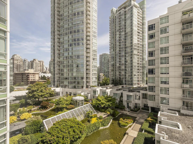 802-1199 Marinaside Crescent, Vancouver, BC, V6Z 2Y2 - 16