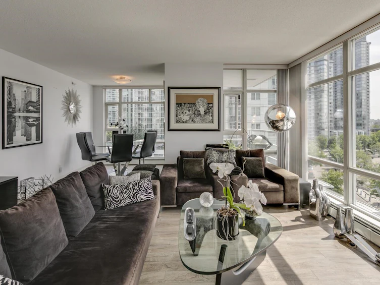 802-1199 Marinaside Crescent, Vancouver, BC, V6Z 2Y2 - 2