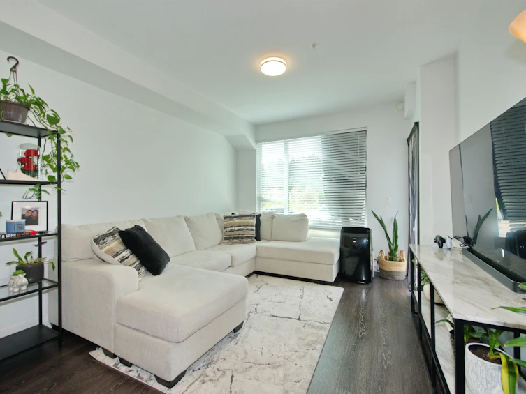 309-9983 E Barnston Drive, Surrey, BC, V4N 6T3 - 4