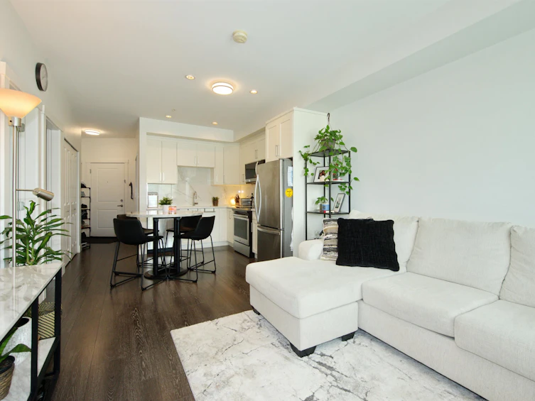 309-9983 E Barnston Drive, Surrey, BC, V4N 6T3 - 5
