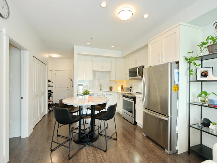 309-9983 E Barnston Drive, Surrey, BC, V4N 6T3 - 8