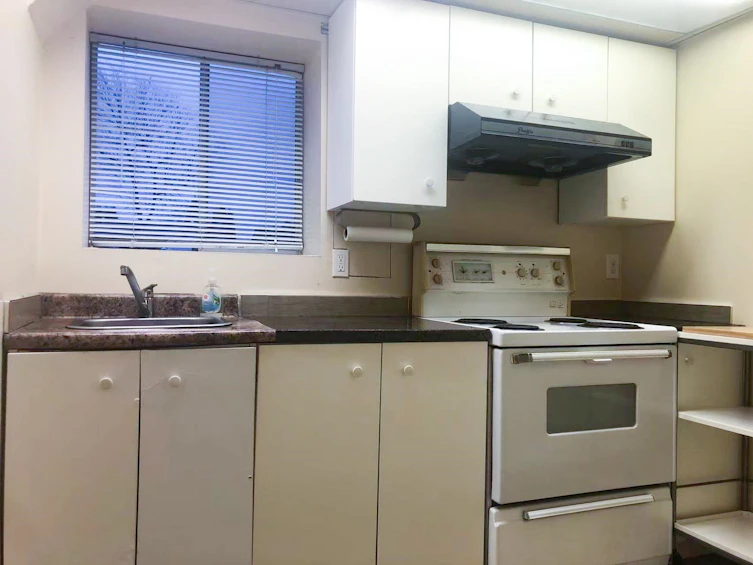 8475 Hall Place, Delta, BC, V4C 6A1 - 24