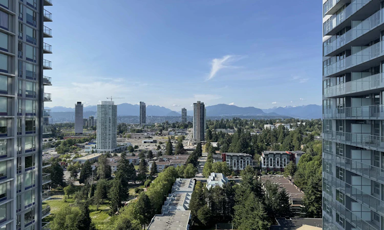 2409-13768 100 Avenue