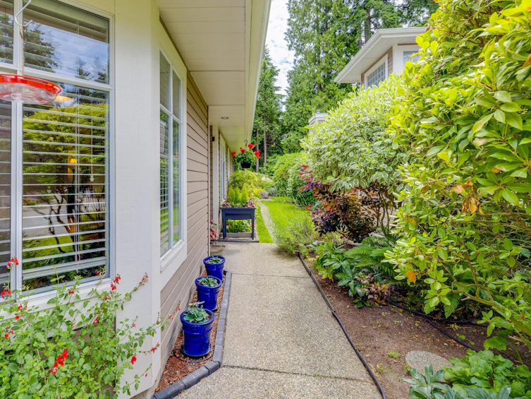 80-2500 152 Street, Surrey, BC, V4P 1M8 - 2