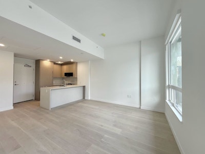 108-5212 Cambie Street - 5