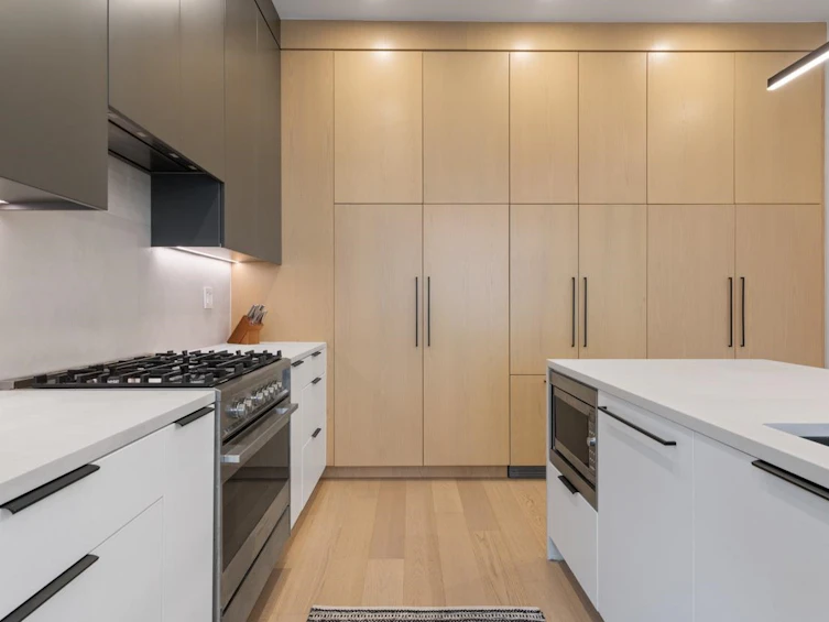 2075 E 6th Avenue, Vancouver, BC, V5N 1P8 - 11