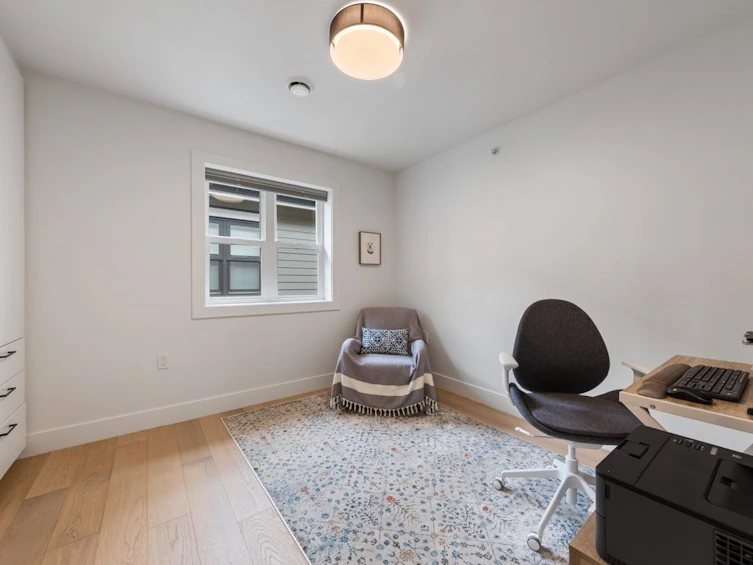 2075 E 6th Avenue, Vancouver, BC, V5N 1P8 - 23