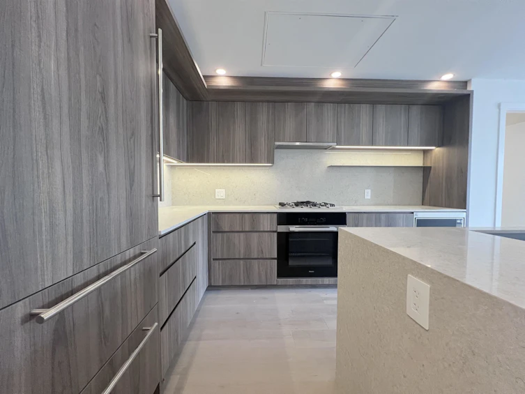 301-5212 Cambie Street, Vancouver, BC, V5Z 2Z7 - 3