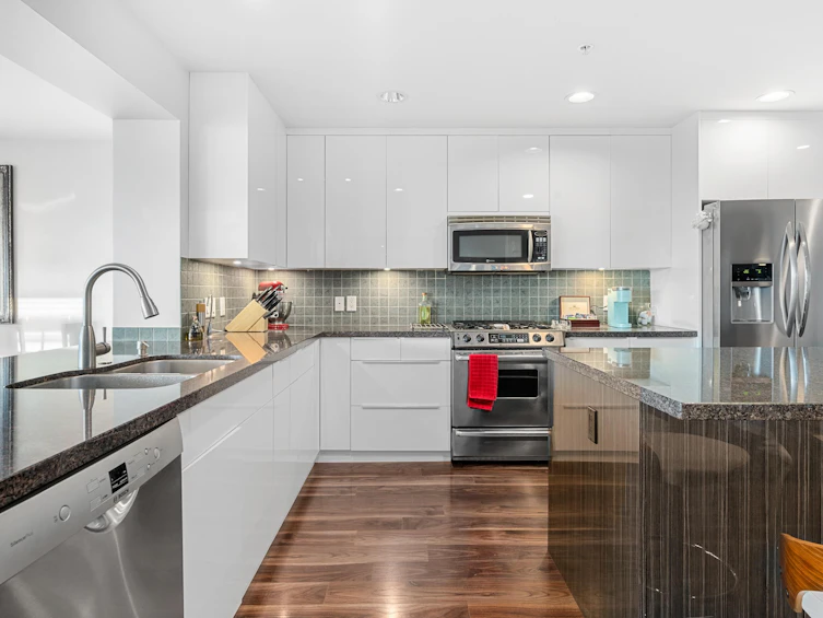 8534 Seascape Court, West Vancouver, BC, V7W 3J7 - 15