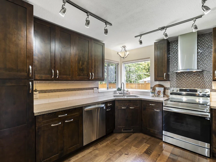 16369 108a Avenue, Surrey, BC, V4N 1N8 - 14