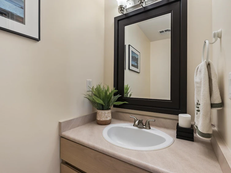 16369 108a Avenue, Surrey, BC, V4N 1N8 - 15
