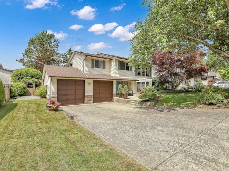 8469 153a Street, Surrey, BC, V3S 6J2 - 2