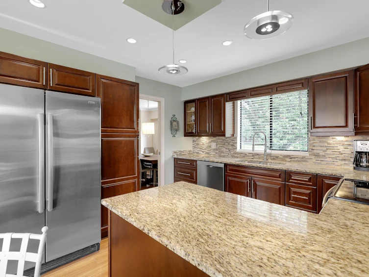 8469 153a Street, Surrey, BC, V3S 6J2 - 12