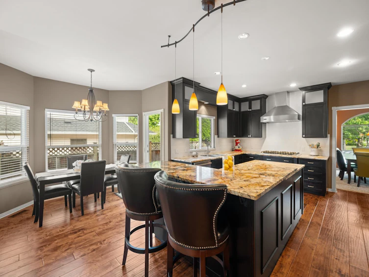 18590 63a Avenue, Surrey, BC, V3S 8J5 - 14