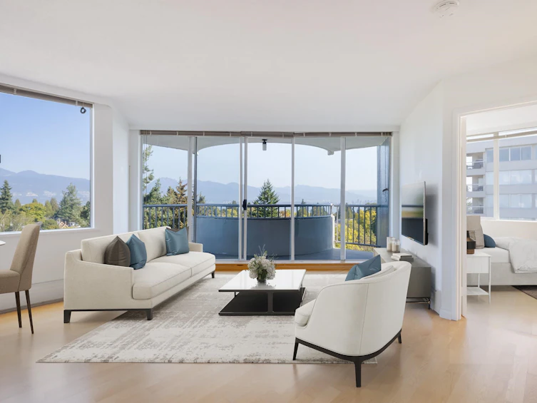 901-4691 W 10th Avenue, Vancouver, BC, V6R 2J3