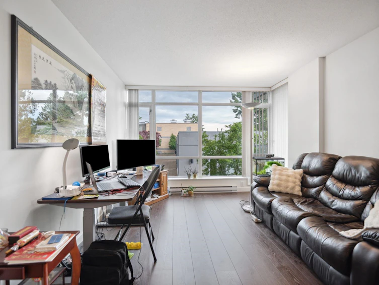 302-4818 Eldorado Mews, Vancouver, BC, V5R 0B3 - 2