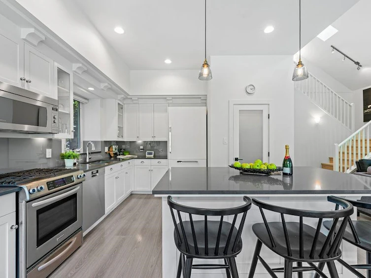 7202 Spruce Grove Circle, Whistler, BC, V8E 0E8 - 12