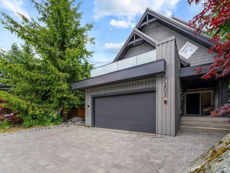 7202 Spruce Grove Circle, Whistler, BC, V8E 0E8 - 2