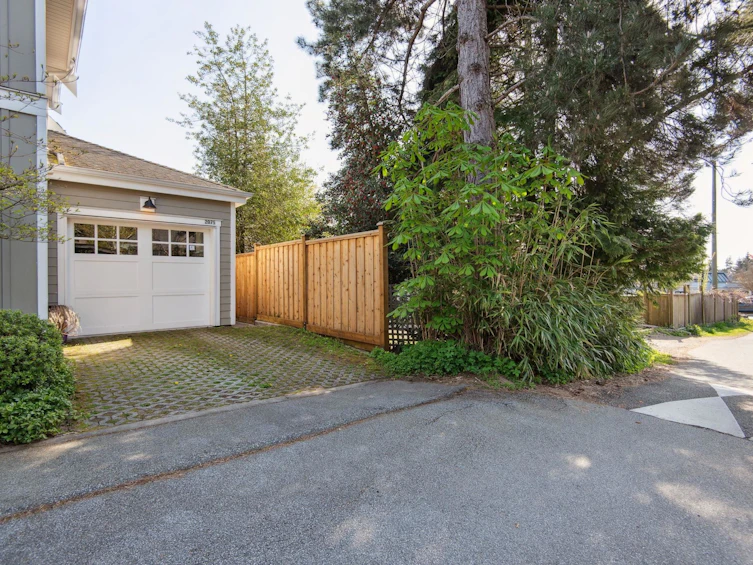 2075 Esquimalt Avenue, West Vancouver, BC, V7V 1S3 - 30