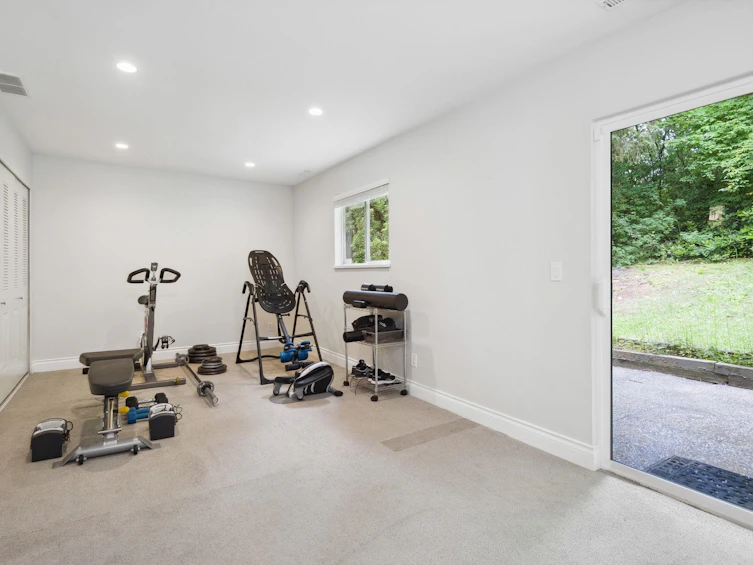 8893 Larkfield Drive, Burnaby, BC, V5A 4L3 - 17