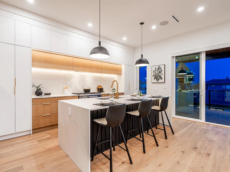 B-5280 Venables Street, Burnaby, BC, V5B 1Y1 - 13