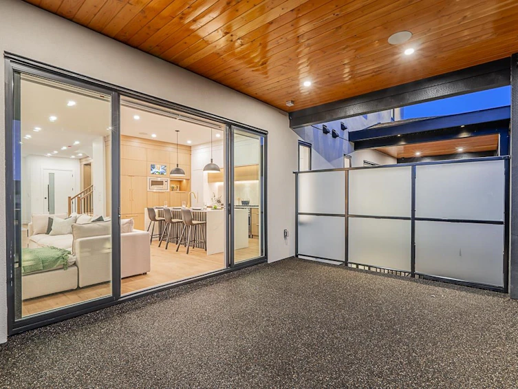 B-5280 Venables Street, Burnaby, BC, V5B 1Y1 - 31