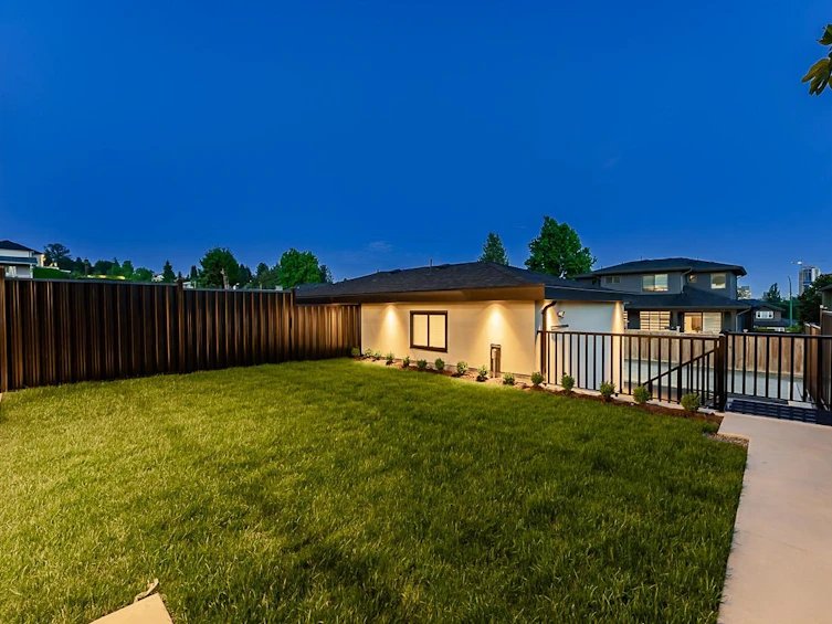 B-5280 Venables Street, Burnaby, BC, V5B 1Y1 - 33