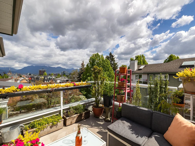 404 - 3480 Main Street, Vancouver BC V5V 3N2