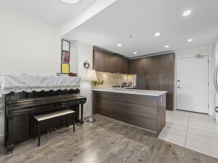 303-6033 Gray Avenue, Vancouver, BC, V6S 0G3 - 7