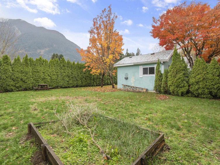 509 Fraser Avenue, Hope, BC, V0X 1L0 - 21