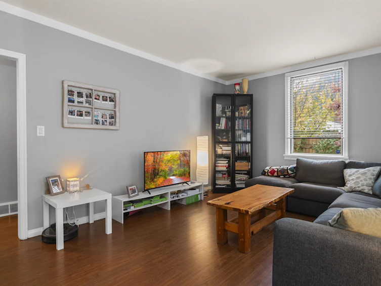 509 Fraser Avenue, Hope, BC, V0X 1L0 - 2
