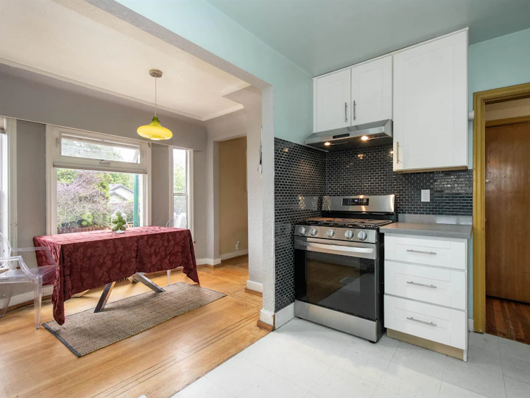 2686 Nanaimo Street, Vancouver, BC, V5N 5E7 - 8