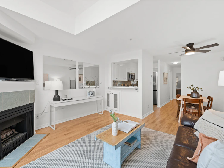405-908 W 7th Avenue, Vancouver, BC, V5Z 1C3 - 4